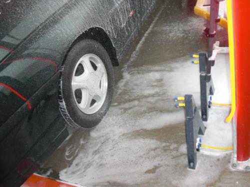 Car wash equipment
