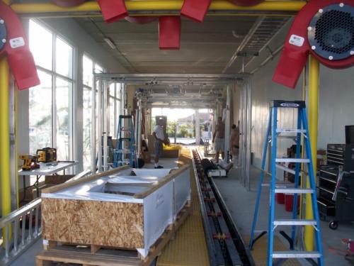 Tunnel car wash equipment