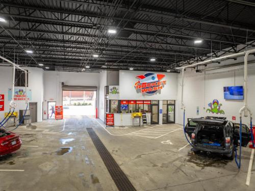 Rocket-Wash-Express-Cary-31