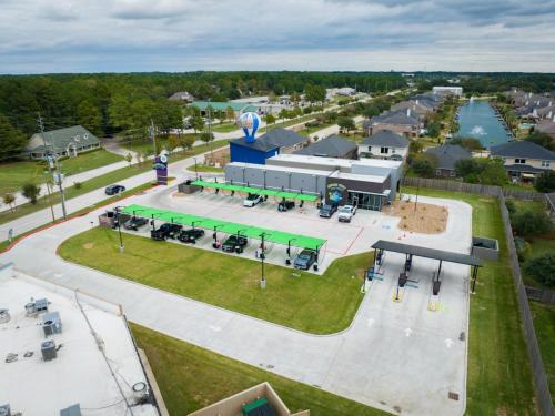 Space-City-Car-Wash-19