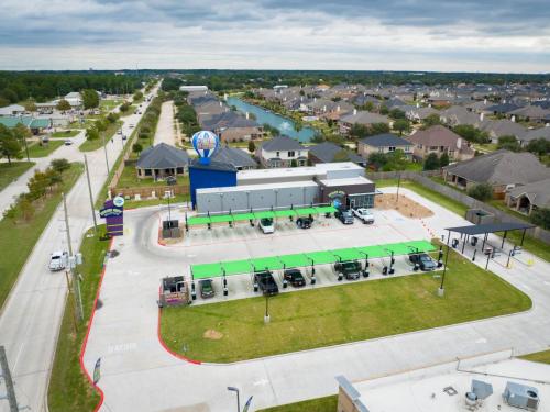 Space-City-Car-Wash-20