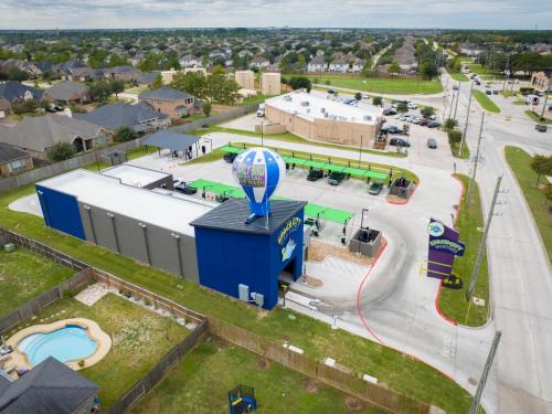 Space-City-Car-Wash-23