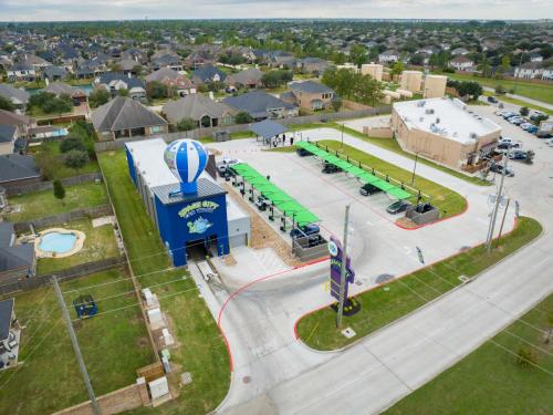 Space-City-Car-Wash-3