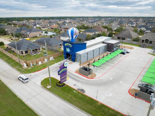 Space-City-Car-Wash-41