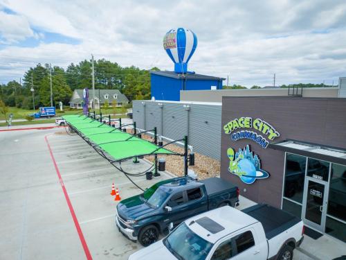 Space-City-Car-Wash-44