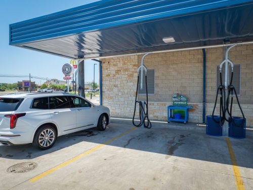 Sud-Daddeez-Giddings-Car-Wash-11