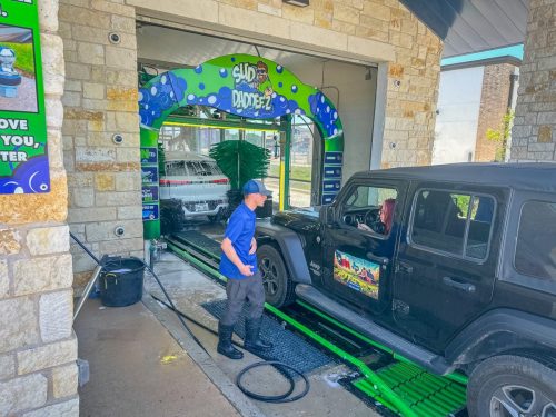 Sud-Daddeez-Giddings-Car-Wash-42